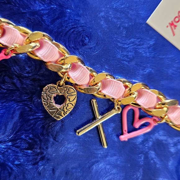 Betsey Johnson Valentine's or Any Day Charm Necklace - NWT - Picture 12 of 13